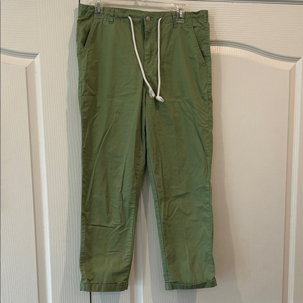 Kensie Green Chinos with White Drawstring